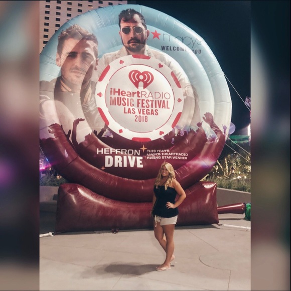 Meet your Posher, Bree - Picture 5 of 8